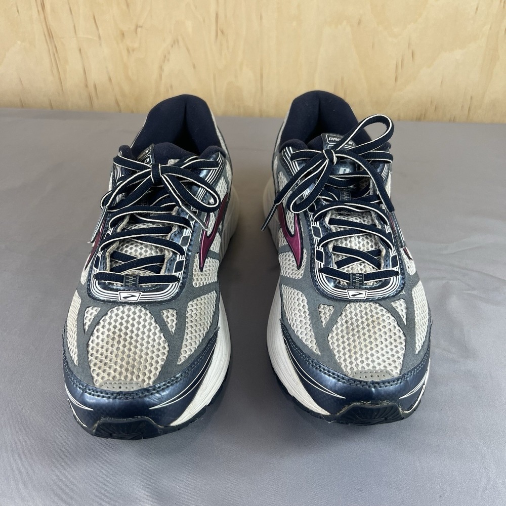 Brooks Dyad 8 Women's Size 10.5 Wide Running Shoes Athletic Walking Sneakers - Picture 8 of 12